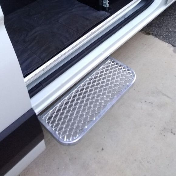 Ausziehbarer Seitentritt - Fiat Ducato 2006+ - geöffnet