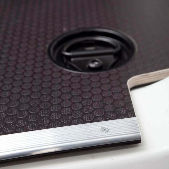 Plancher bois antidérapant pour Fiat Doblo 2010-2022 avec barres de seuil et coupelles de finition Plancher bois antidérapant pour Fiat Doblo 2010-2022 avec barres de seuil et coupelles de finition