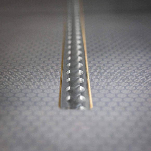 Plancher gris avec rail aéro intégré pour Peugeot Partner 2018+ Plancher gris avec rail aéro intégré pour Peugeot Partner 2018+