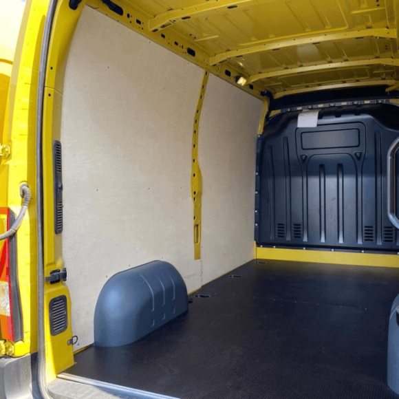 Habillage bois parois et portes intérieures pour Renault Master 2010+ Habillage bois parois et portes intérieures pour Renault Master 2010+