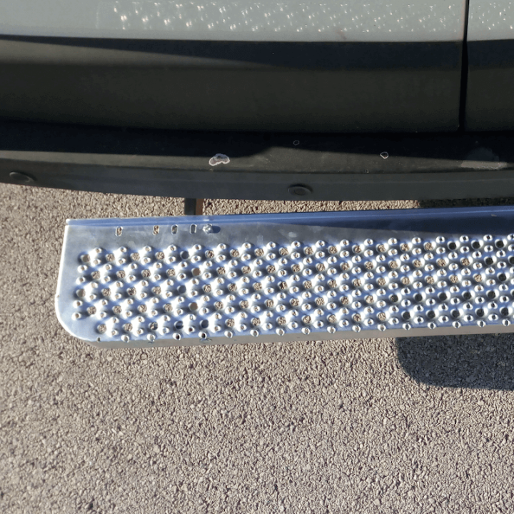 Marchepied arrière fixe pour Mercedes Sprinter sans attelage arrière