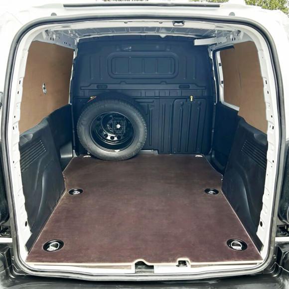Habillage bois complet pour Fiat Doblo 2022+ - détails protection parois (photo générique non contractuelle) Habillage bois complet pour Fiat Doblo 2022+ - détails protection parois (photo générique non contractuelle)
