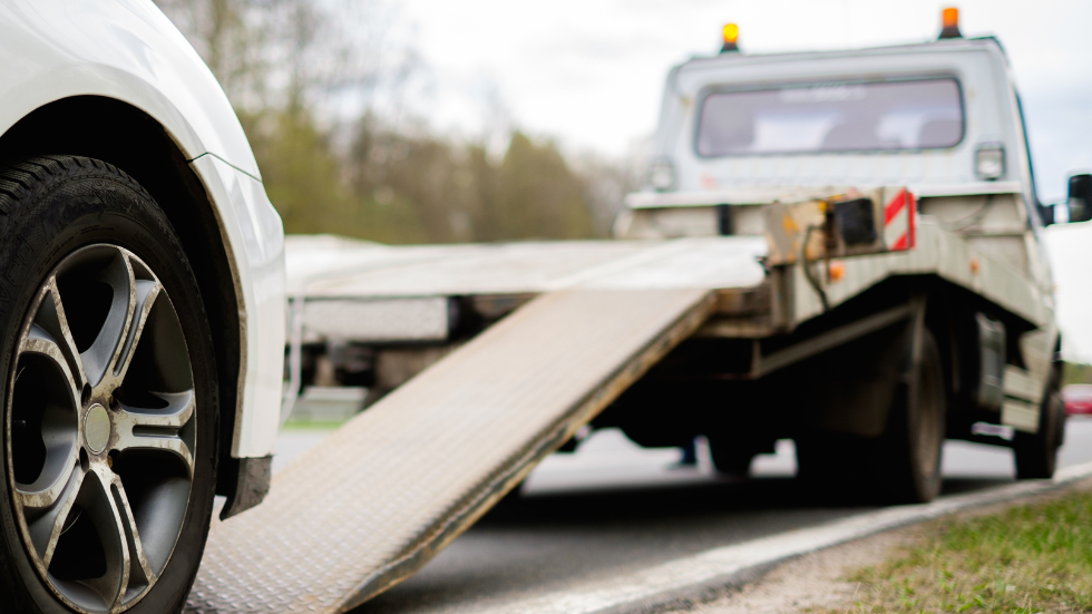 Pannenhilfe für Nutzfahrzeuge auf der Autobahn: Tarife 2025 steigen Pannenhilfe für Nutzfahrzeuge auf der Autobahn: Tarife 2025 steigen